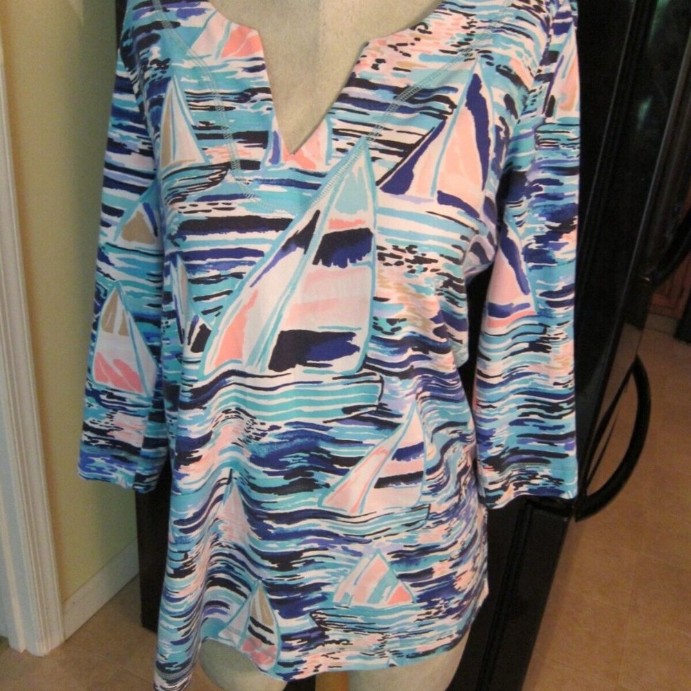 Lilly Pulitzer “Pier Pressure” Saliboats Print TOP SIZE SMALL